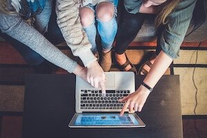 laptop-300.jpg